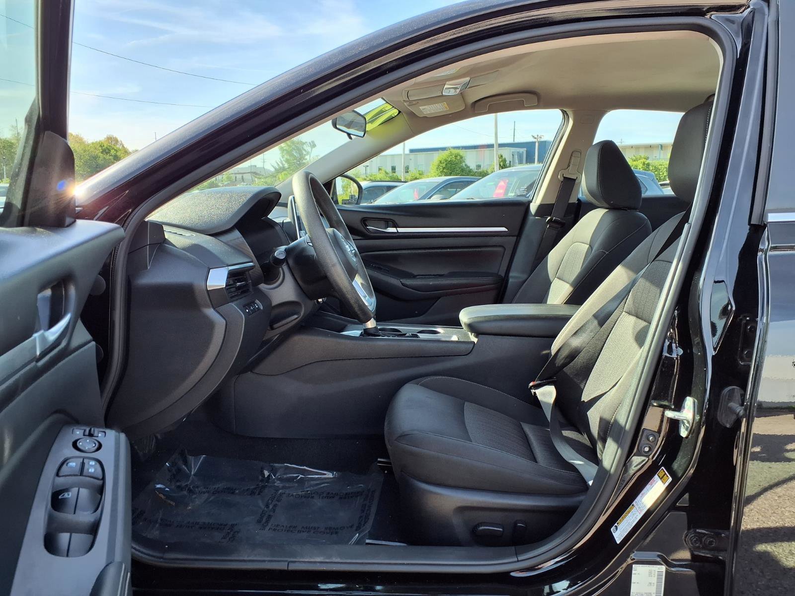 Used 2022 Nissan Altima 2.5 SV image 22