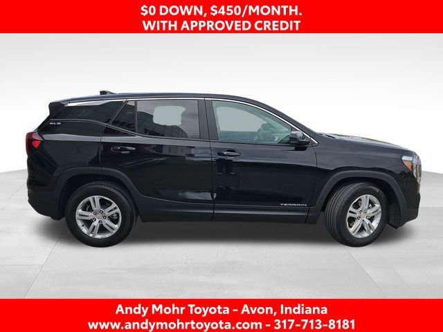 Used 2024 GMC Terrain SLE image 8