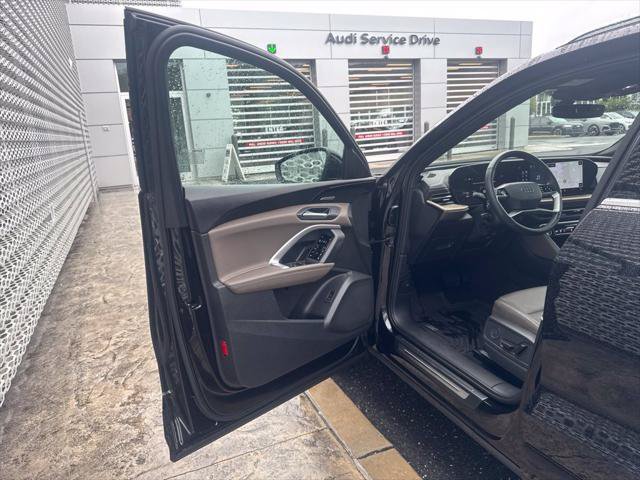 Used 2025 Audi Q5 Premium Plus w/ Premium Plus AWD/4WD image 26