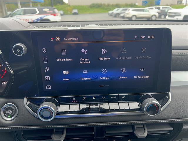 Used 2024 Chevrolet Colorado LT w/ LT Convenience Package II AWD/4WD image 18