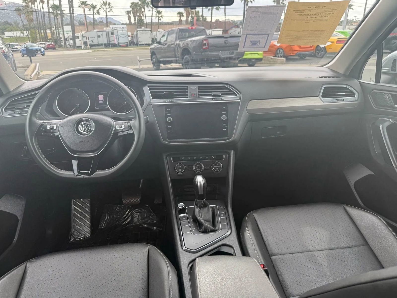 Used 2021 Volkswagen Tiguan SE FWD image 39