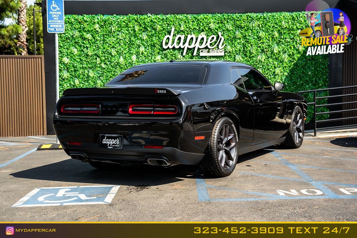 Used 2021 Dodge Challenger R/T w/ Blacktop Package RWD image 5