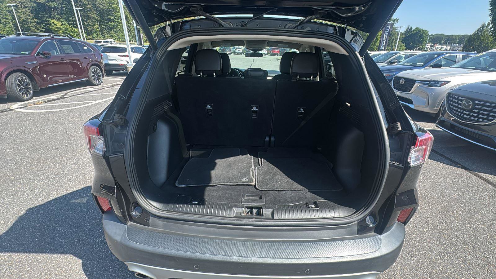 Used 2020 Ford Escape SEL image 12