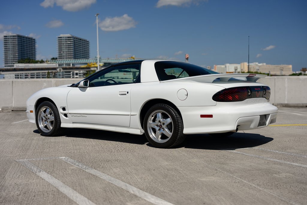 Used 2001 Pontiac Firebird Trans Am image 3