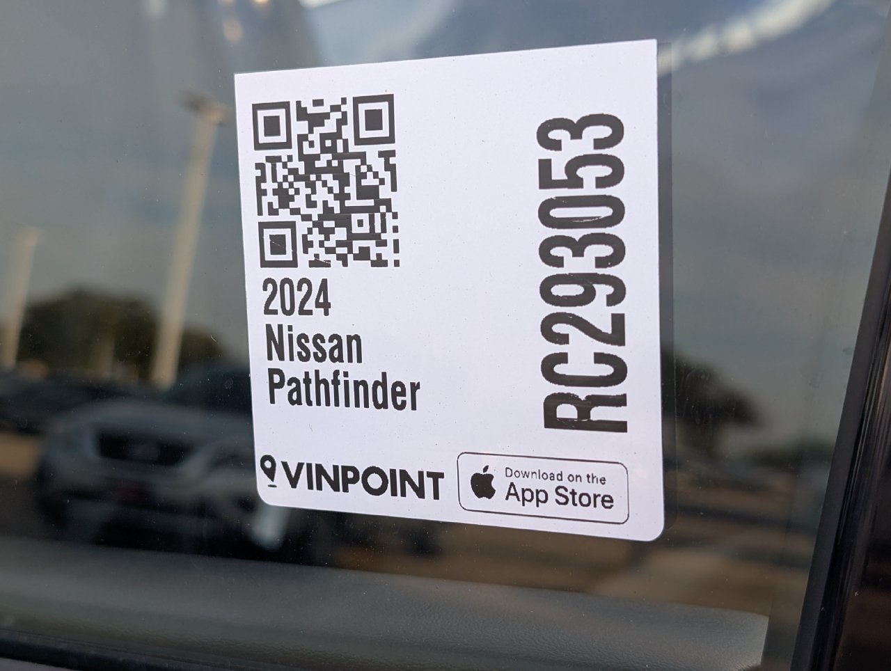 Used 2024 Nissan Pathfinder SV FWD image 30