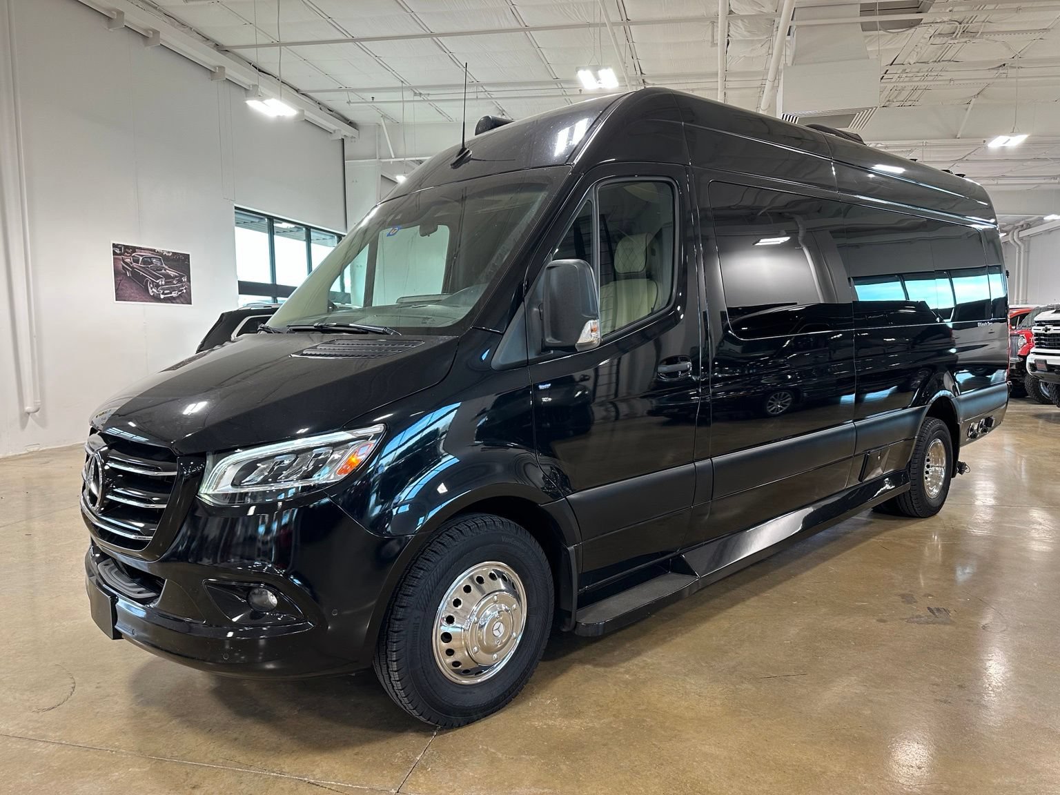 Used 2022 Mercedes-Benz Sprinter 3500 w/ Parking Package image 5