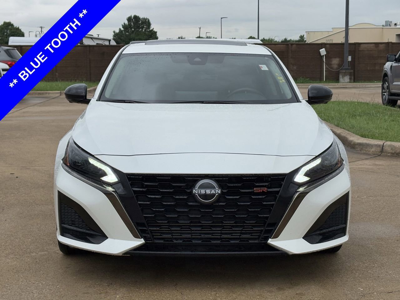 Used 2024 Nissan Altima 2.0 SR FWD image 9