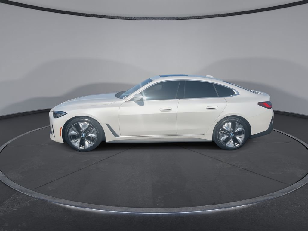 Used 2024 BMW i4 eDrive40 w/ Convenience Package image 5