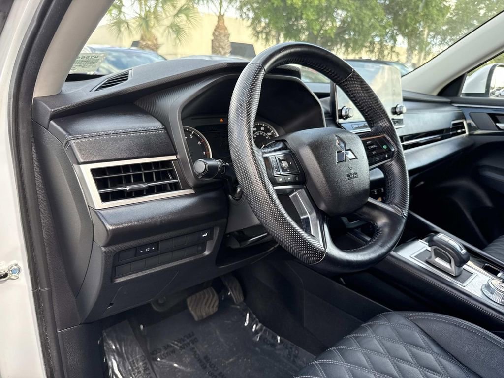 Used 2022 Mitsubishi Outlander SEL AWD/4WD image 22