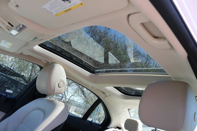 Used 2017 Mercedes-Benz C 300 4MATIC Sedan image 13