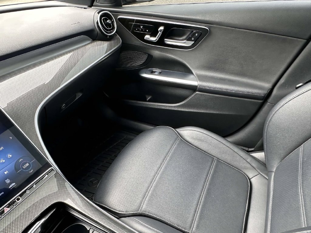 Used 2022 Mercedes-Benz C 300 4MATIC Sedan image 37