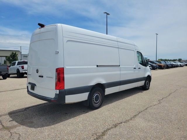 Used 2025 Mercedes-Benz Sprinter 2500 image 18