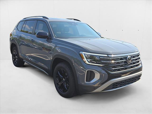 New 2026 Volkswagen Atlas Peak Edition image 9