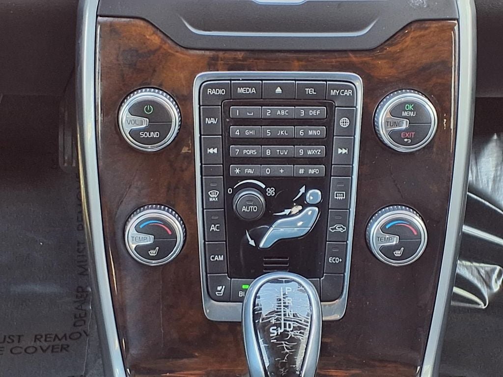 Used 2015 Volvo XC70 T5 Premier FWD image 18