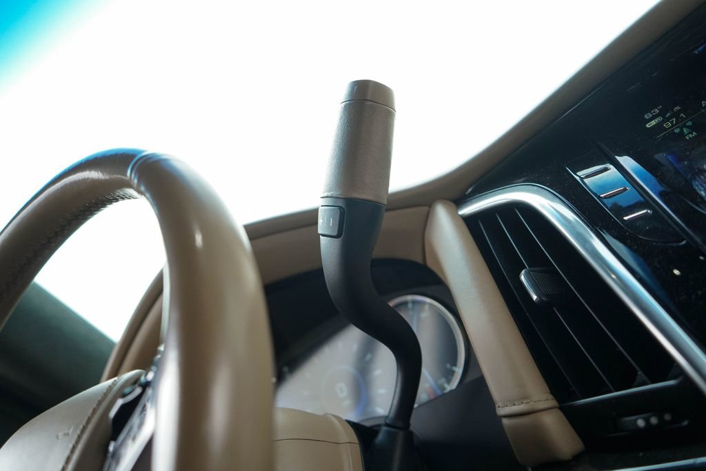 Used 2019 Cadillac Escalade Platinum image 30