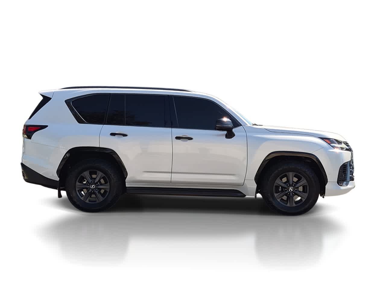 Used 2025 Lexus LX 700h Overtrail w/ Accessory Package (Z1) AWD/4WD image 9