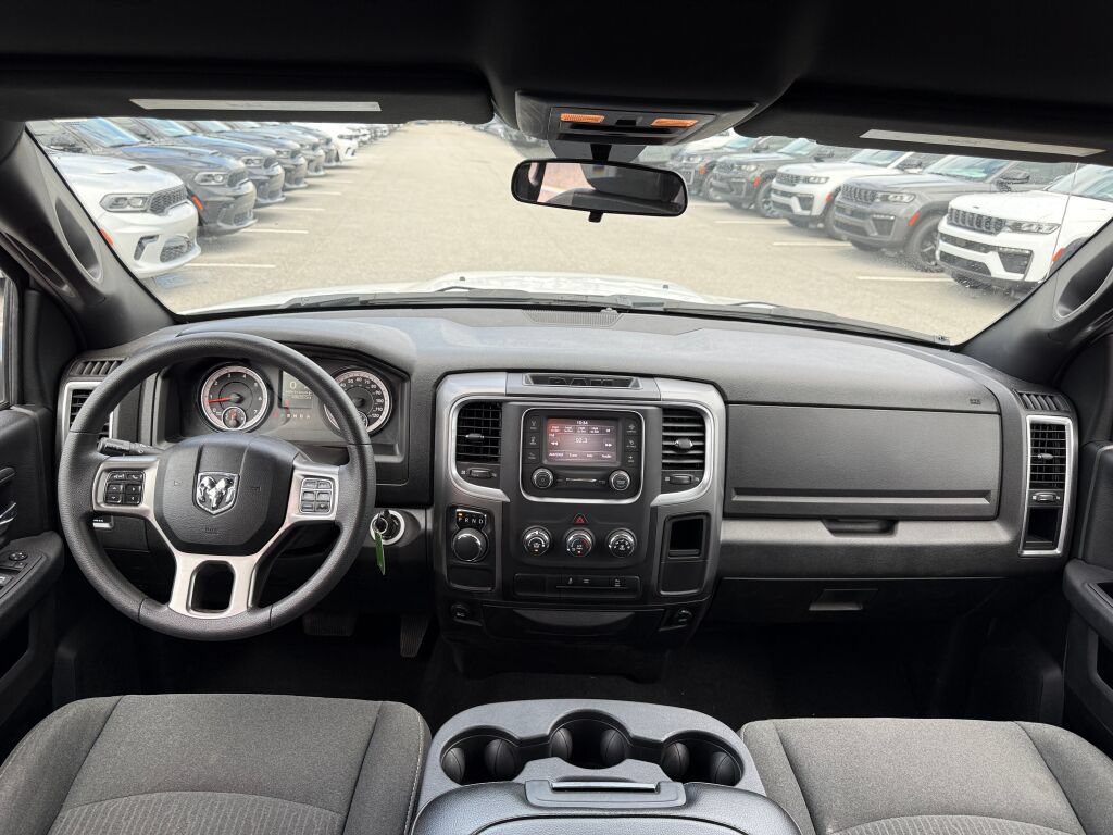 Used 2024 RAM 1500 Warlock RWD image 12