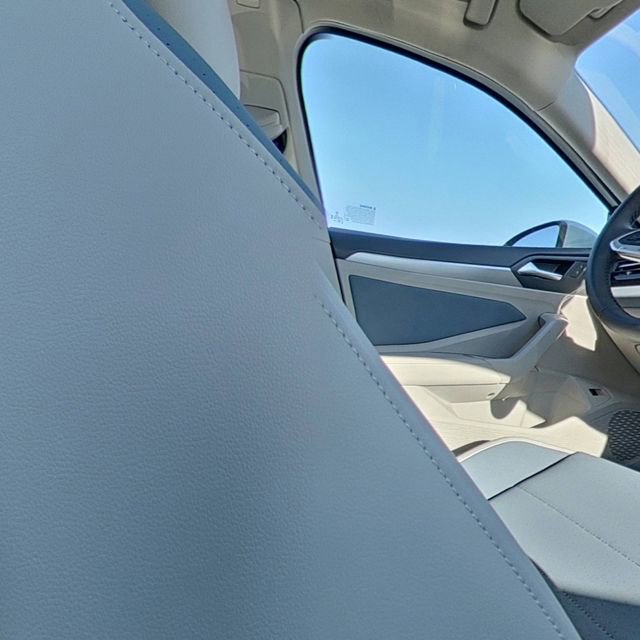 New 2026 Volkswagen Jetta SE image 28