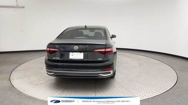 Used 2024 Volkswagen Jetta SEL FWD image 3