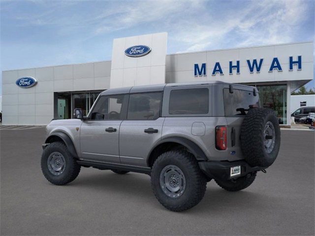 New 2025 Ford Bronco Badlands image 4