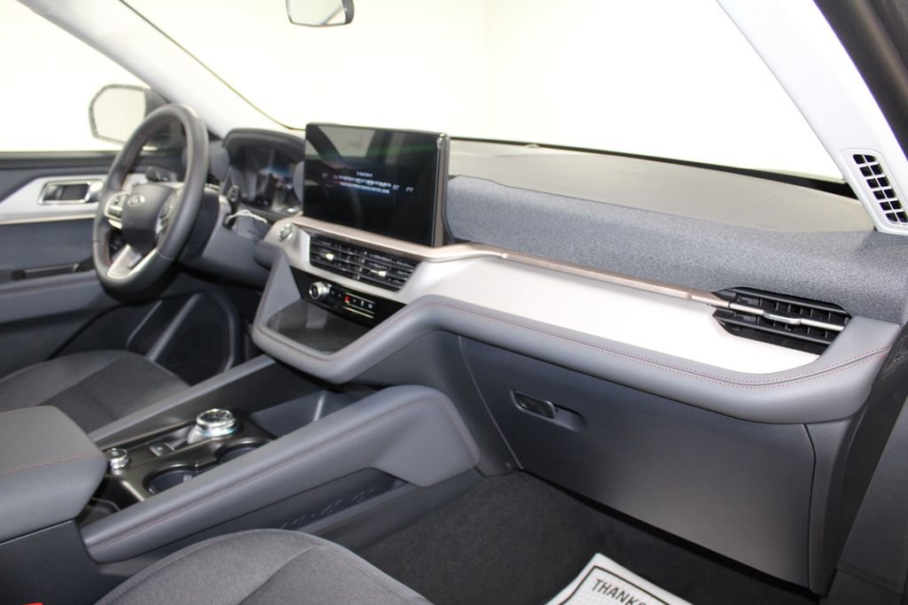 New 2026 Ford Explorer Active image 30