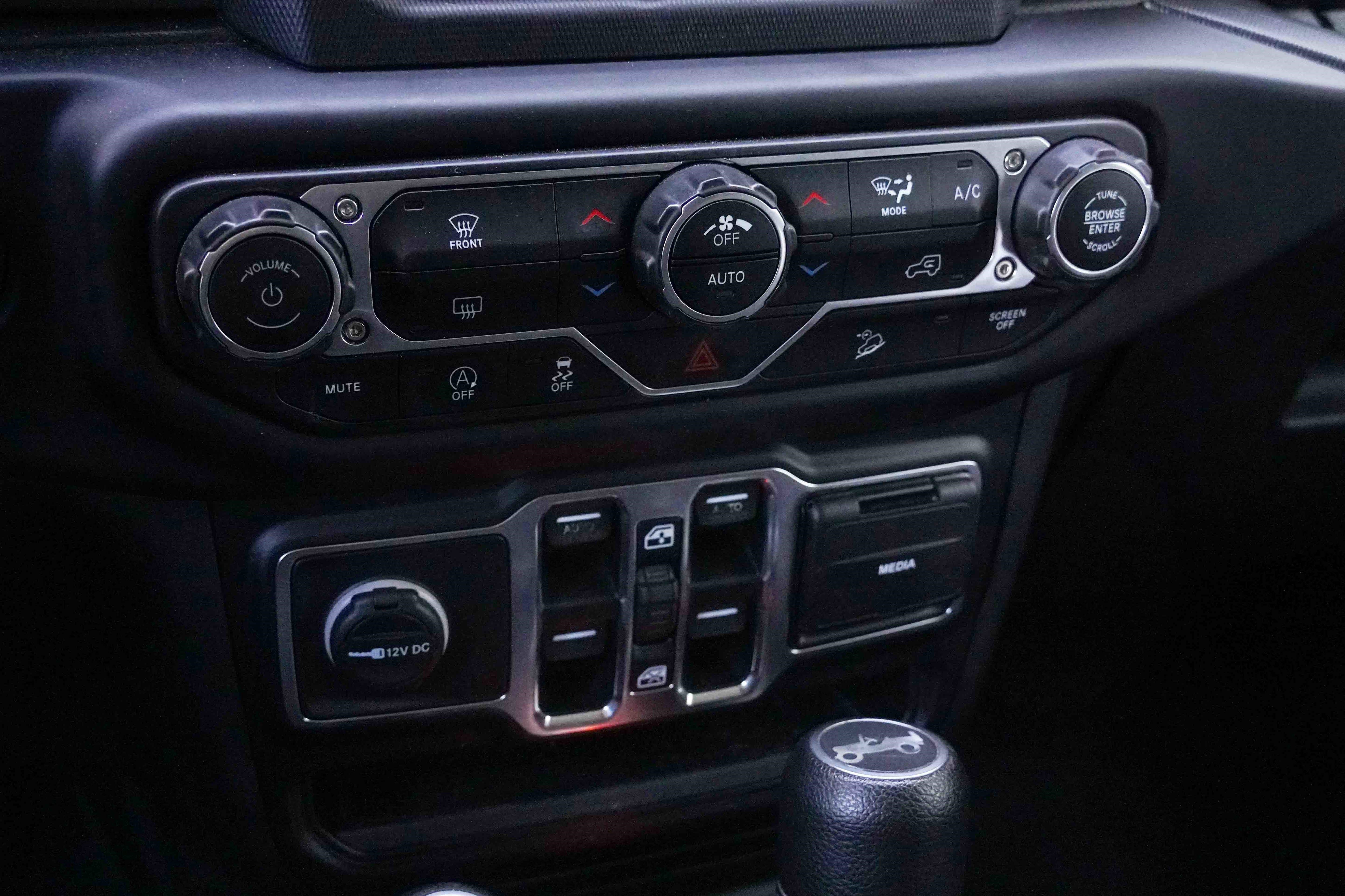 Used 2019 Jeep Wrangler Unlimited Sport S image 26