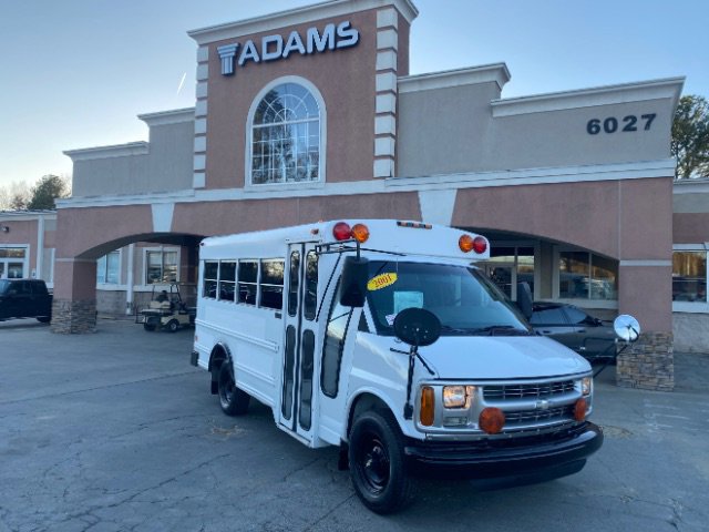 Used 2001 Chevrolet Express 3500 image 9