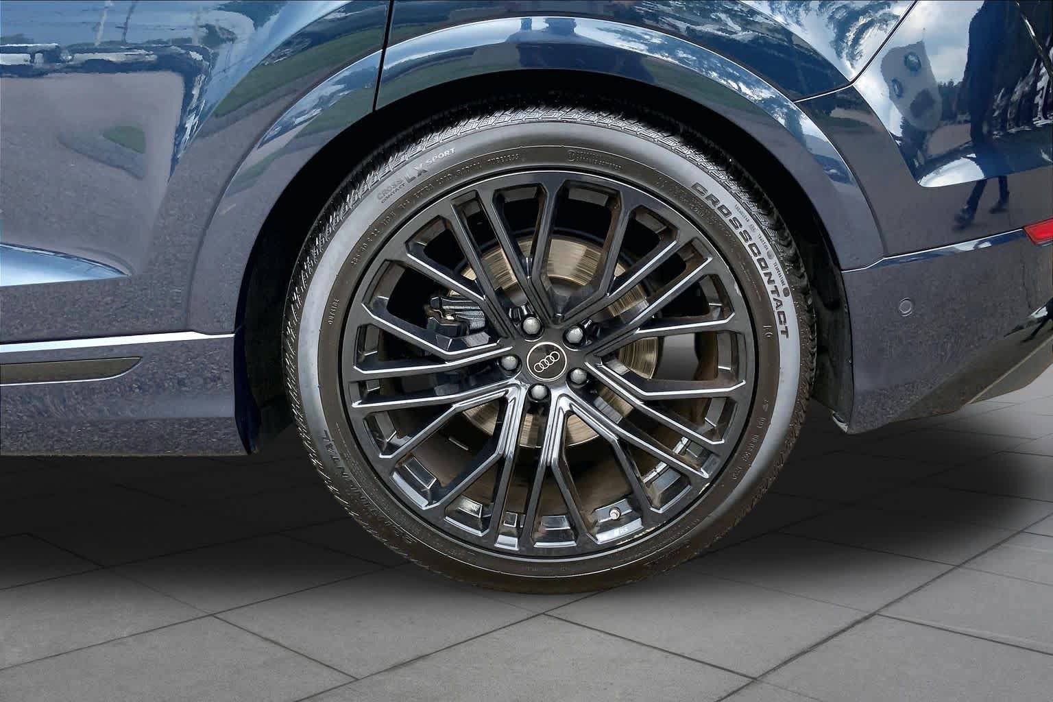 Used 2024 Audi SQ8 Prestige w/ Prestige Package AWD/4WD image 11