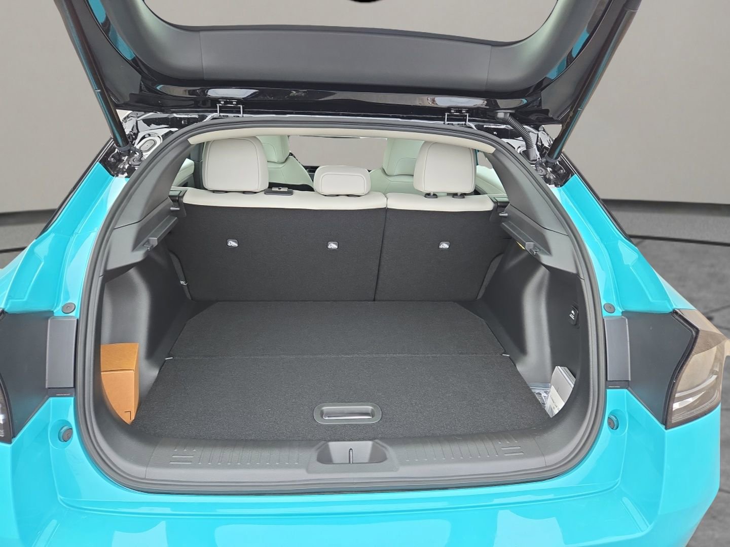 New 2026 Nissan Leaf Platinum+ image 30