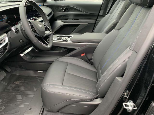 New 2024 Cadillac Lyriq Luxury w/ LPO, Floor Liner Package image 6