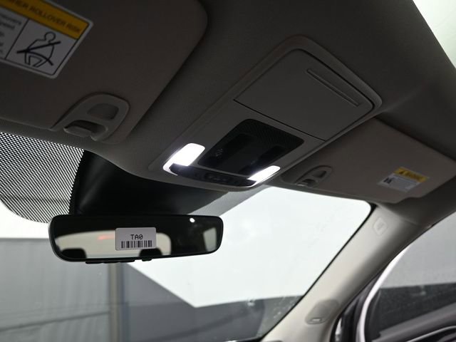 New 2025 Honda Pilot Touring image 9