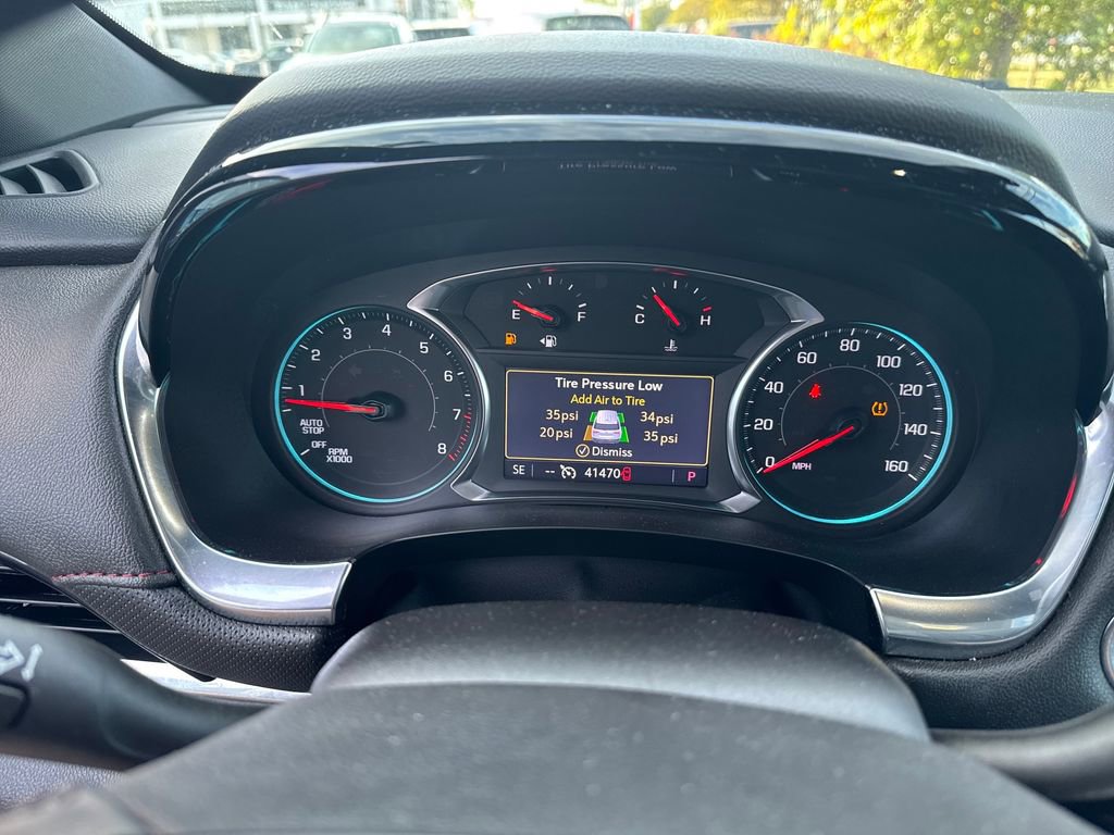 Used 2023 Chevrolet Traverse RS AWD/4WD image 27