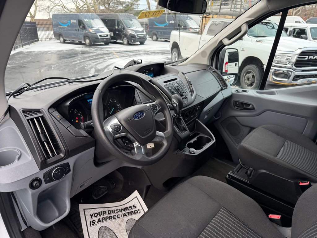 Used 2018 Ford Transit 350 XL image 10