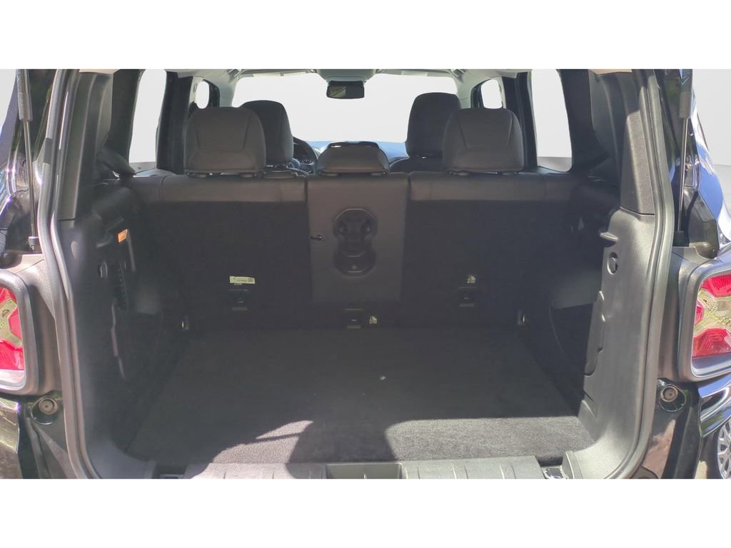 Used 2022 Jeep Renegade Trailhawk AWD/4WD image 12