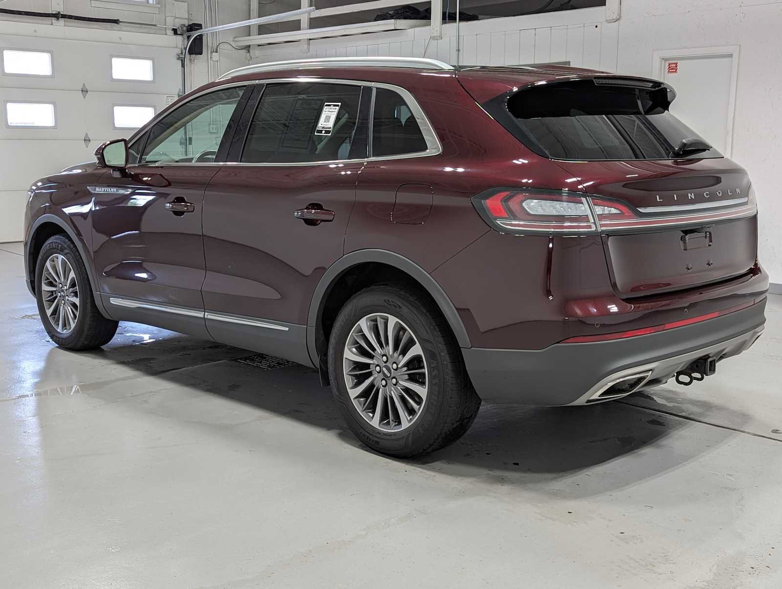 Certified 2022 Lincoln Nautilus Reserve w/ Class II Trailer Tow Package AWD/4WD image 10