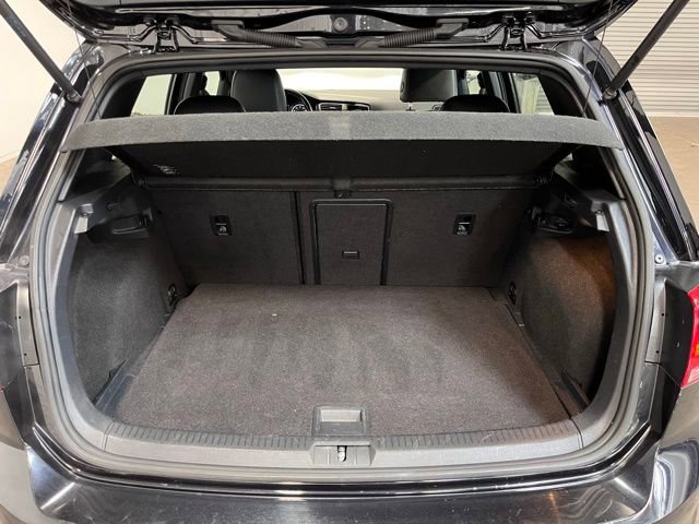 Used 2015 Volkswagen Golf R 4-Door image 14