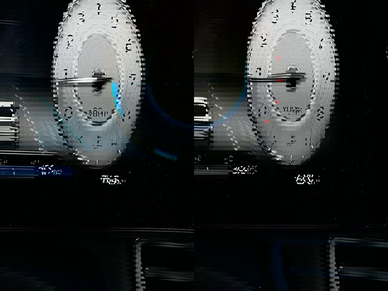 Used 2021 Hyundai Elantra Limited image 41