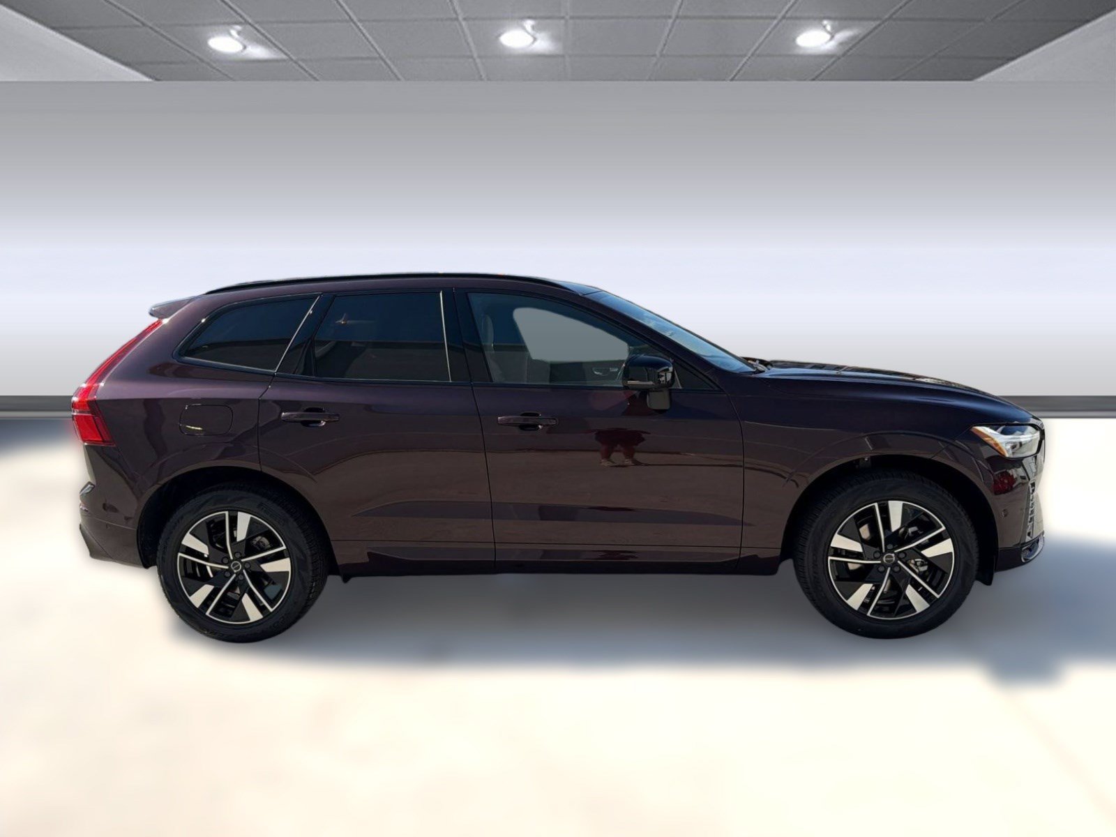 New 2026 Volvo XC60 B5 Plus w/ Climate Package AWD/4WD image 8