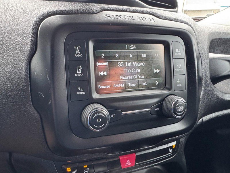 Used 2015 Jeep Renegade Trailhawk w/ Cold Weather Group image 19