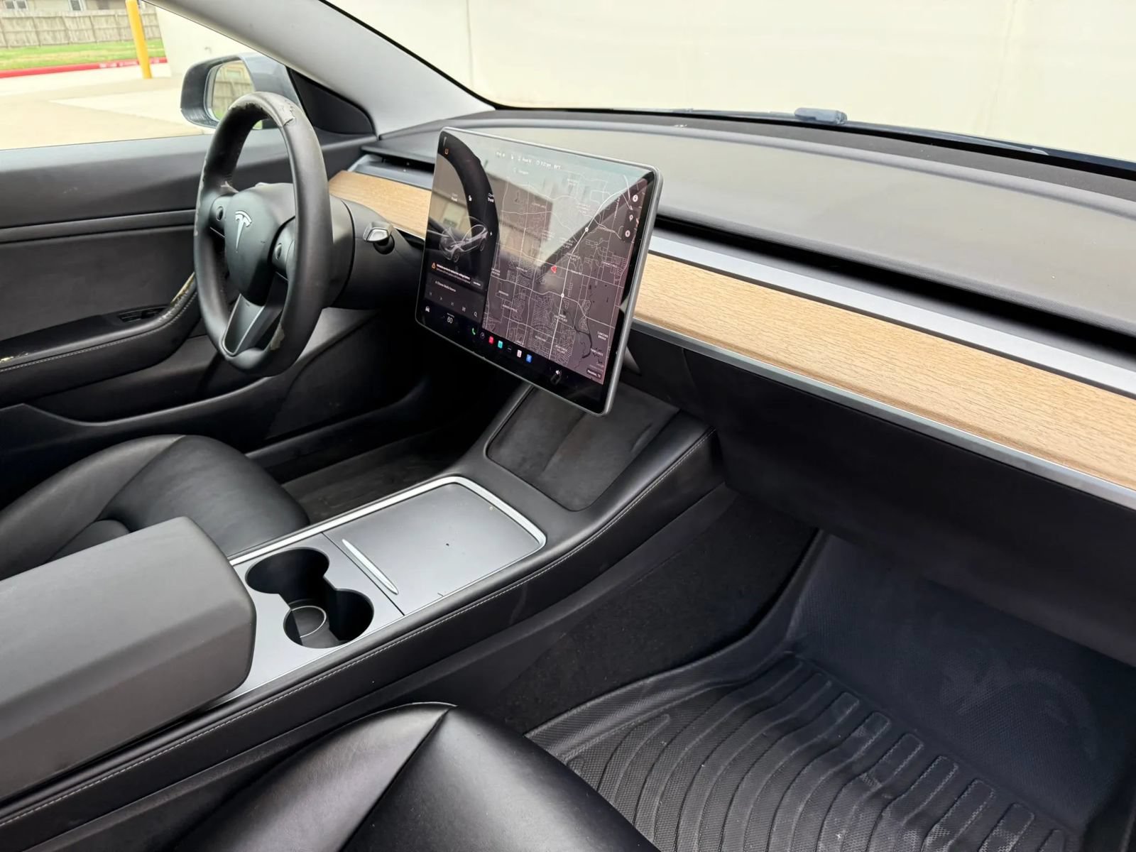 Used 2021 Tesla Model 3 Standard Range Plus RWD image 16