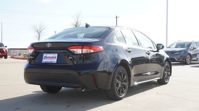 Used 2023 Toyota Corolla LE image 9