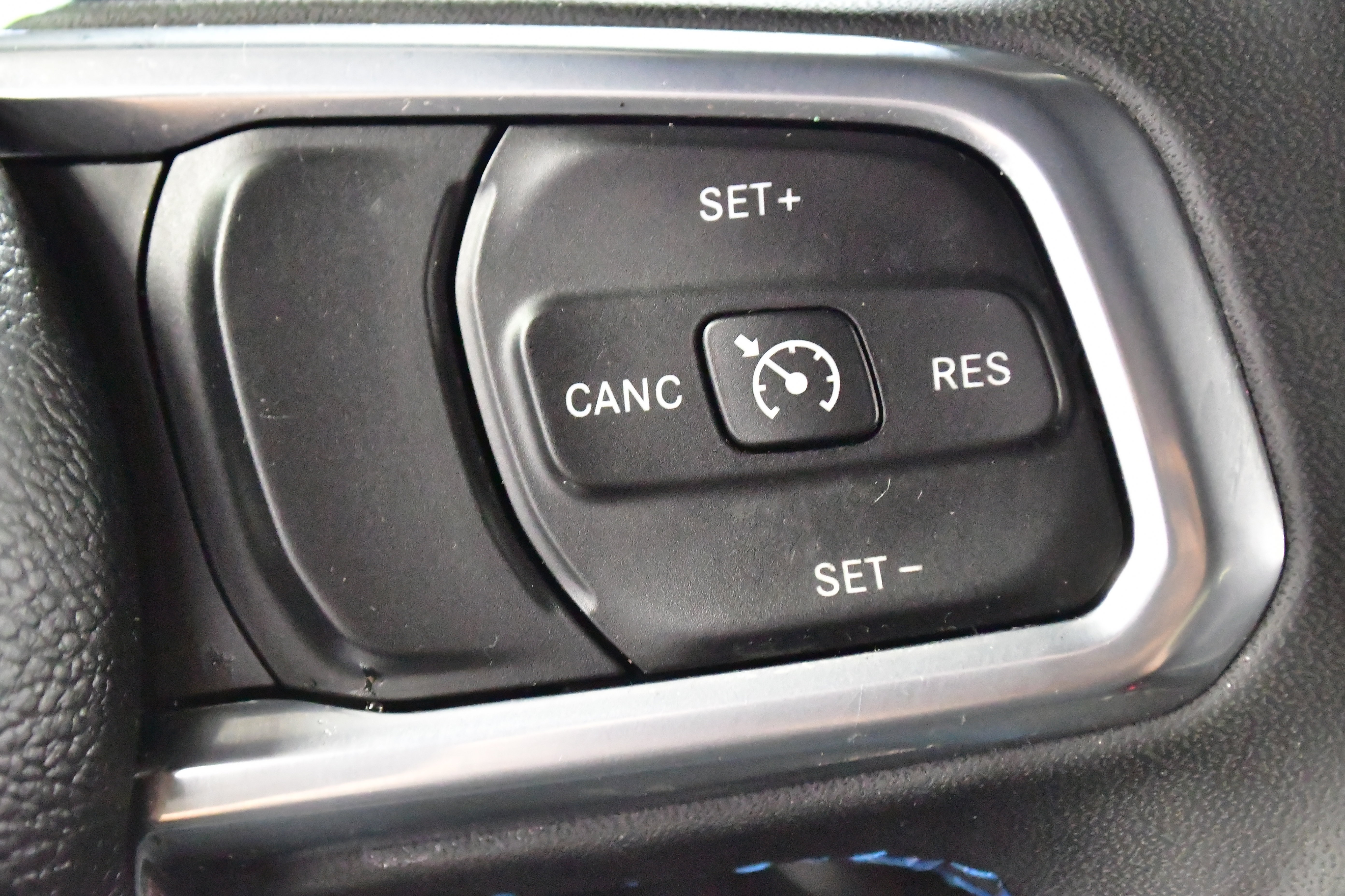 Used 2023 Jeep Wrangler Unlimited Rubicon 4xe w/ Cold Weather Group AWD/4WD image 24