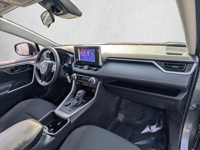 Used 2025 Toyota RAV4 LE image 20
