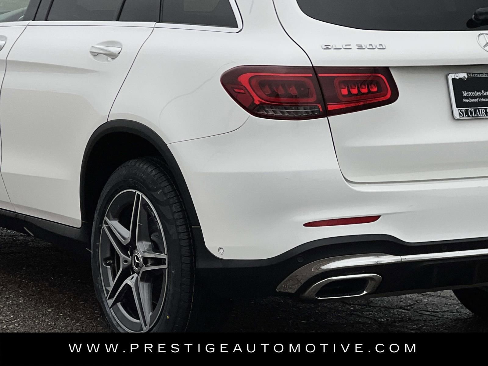 Used 2022 Mercedes-Benz GLC 300 4MATIC image 4