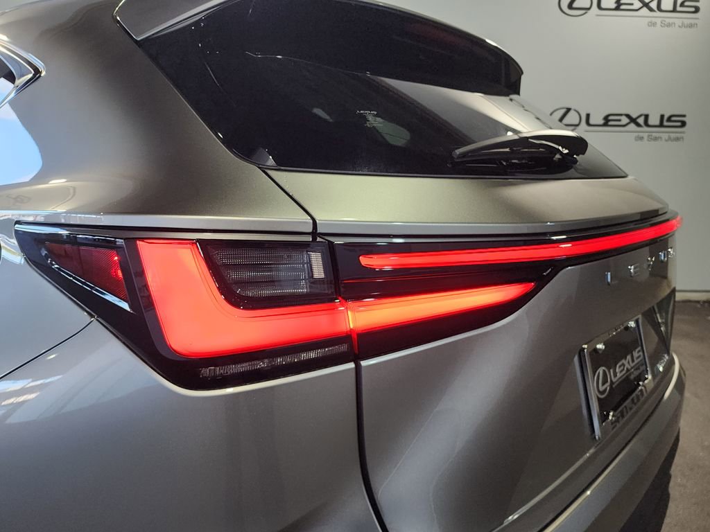 New 2026 Lexus NX 350h FWD image 10