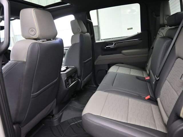 New 2026 Chevrolet Silverado 1500 ZR2 w/ Dark Appearance Package AWD/4WD image 9
