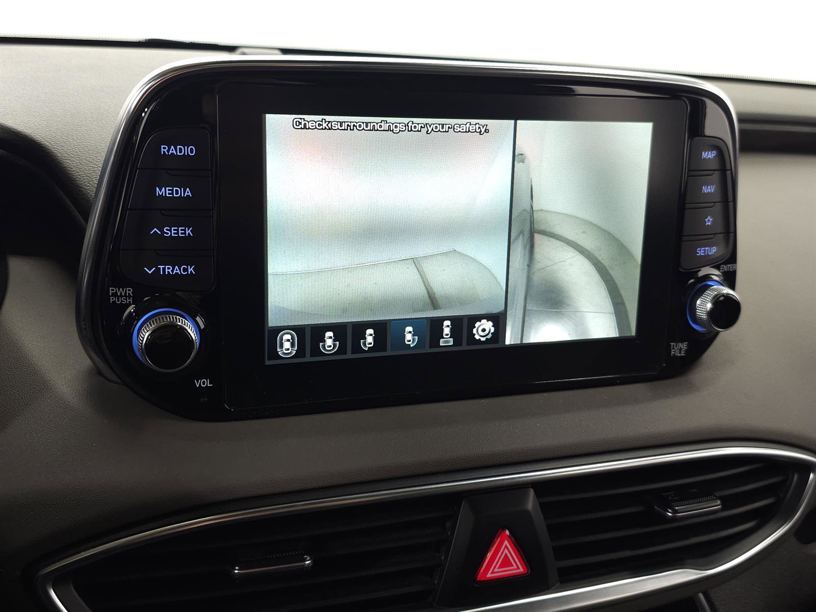 Used 2020 Hyundai Santa Fe Limited w/ Cargo Package image 29