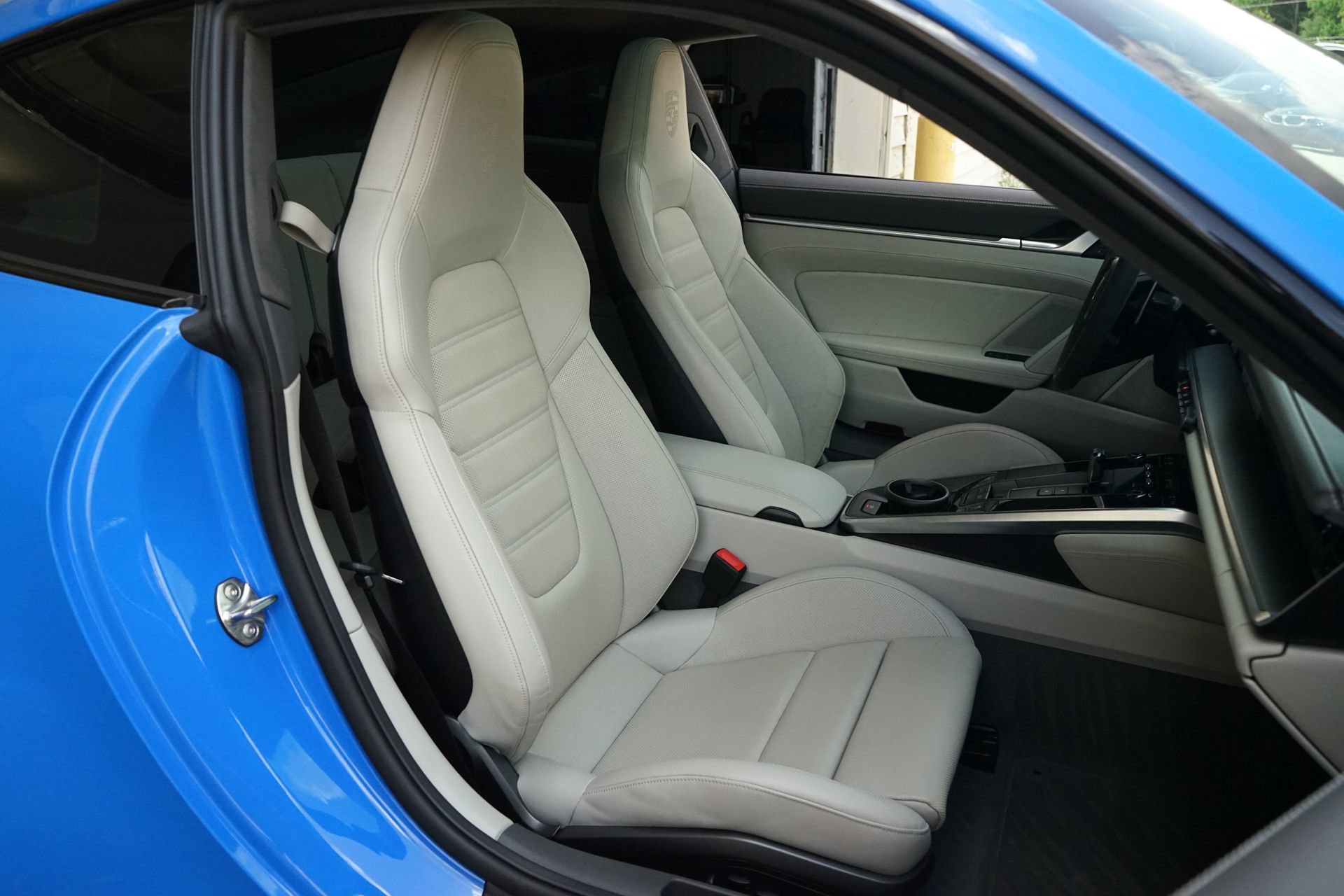 Used 2022 Porsche 911 Turbo S AWD/4WD image 10