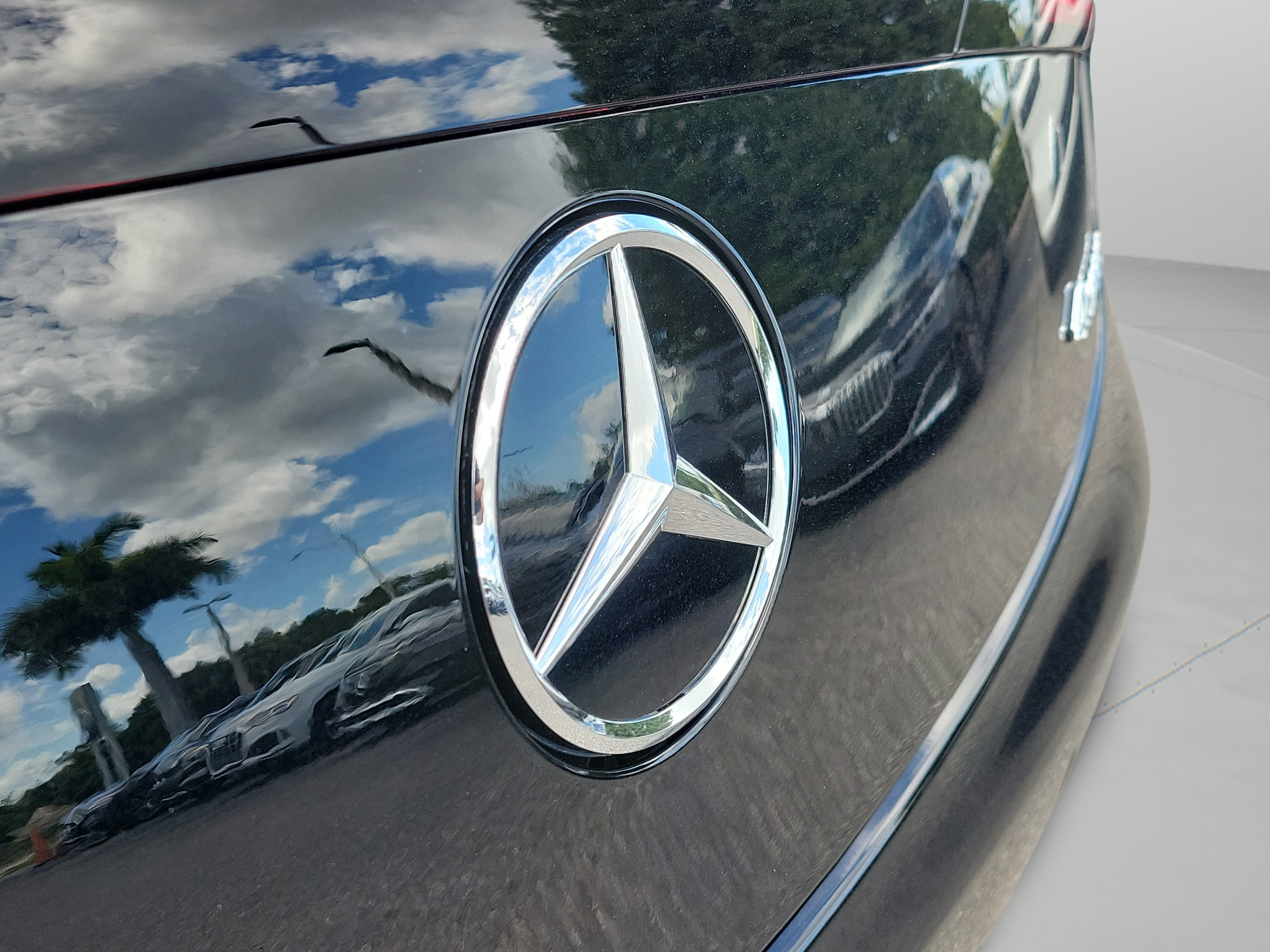 Certified 2024 Mercedes-Benz CLE 300 4MATIC Cabriolet image 25