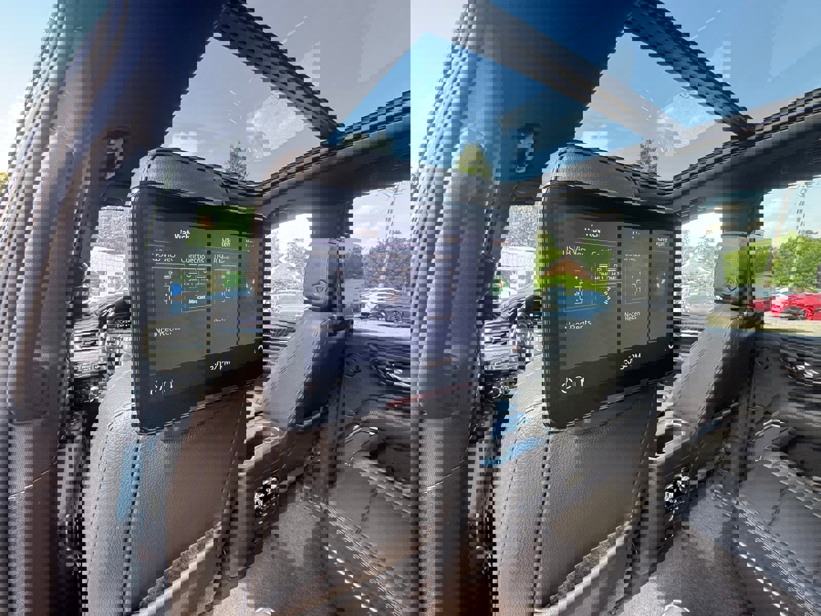 Used 2021 GMC Yukon XL Denali w/ Denali Ultimate Package image 8